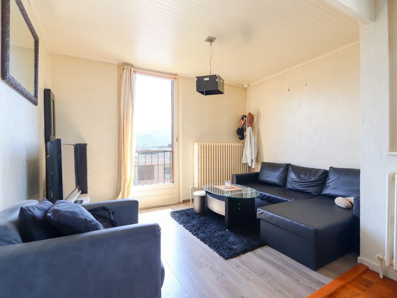 Appartement à Ville-la-Grand - photo 1
